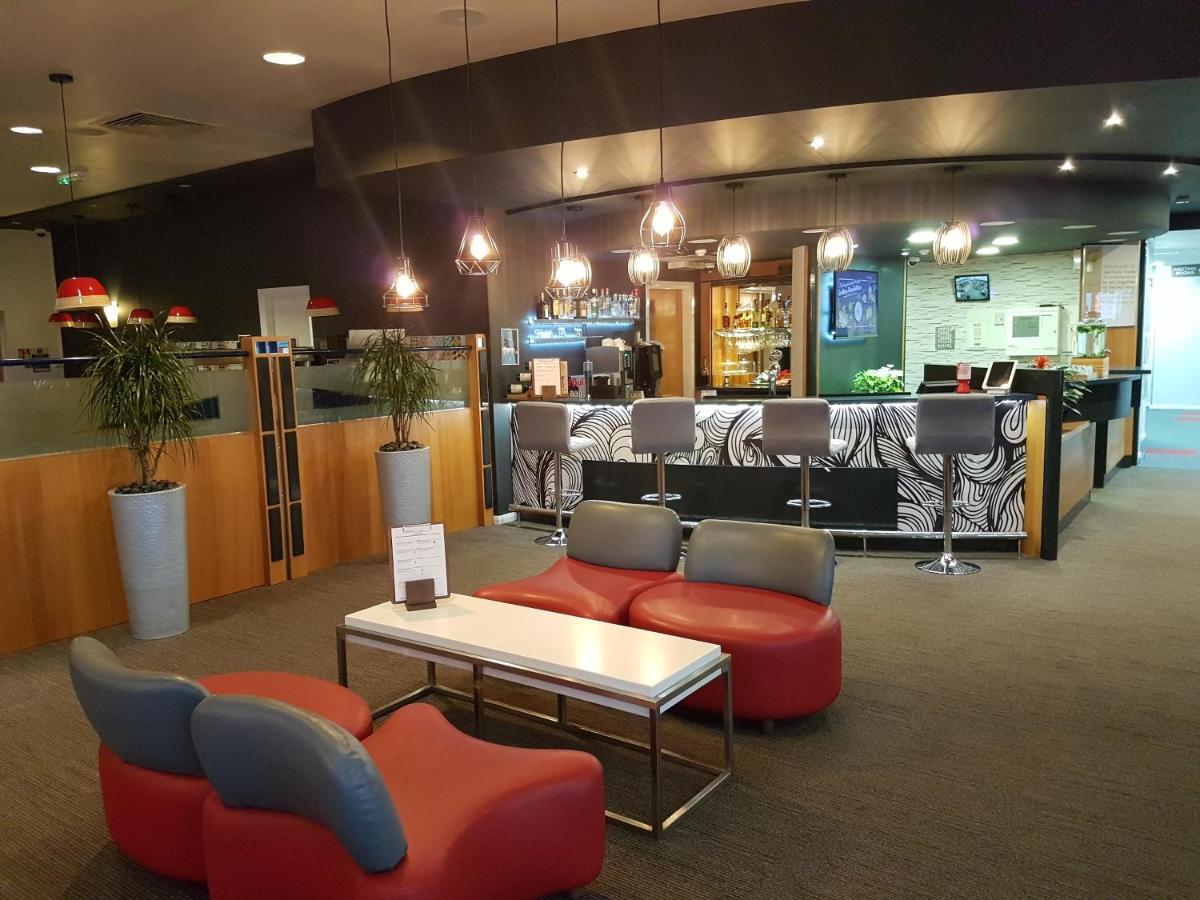 宜必思加迪夫门-国际商业园酒店 卡迪夫 外观 照片